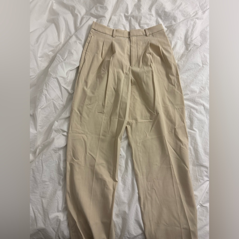 Uniqlo Light Tan / Cream Trousers